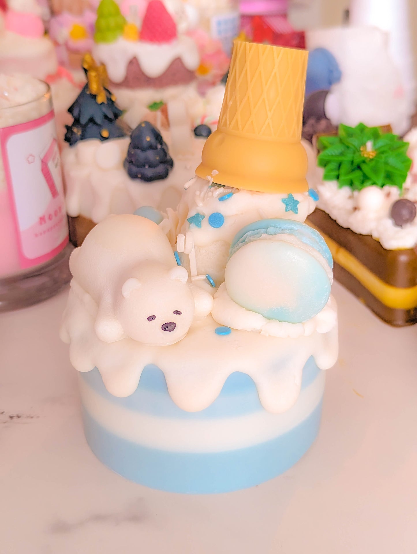 かわいいシロクマ ブルー アイス クリーム キャンドル ケーキ