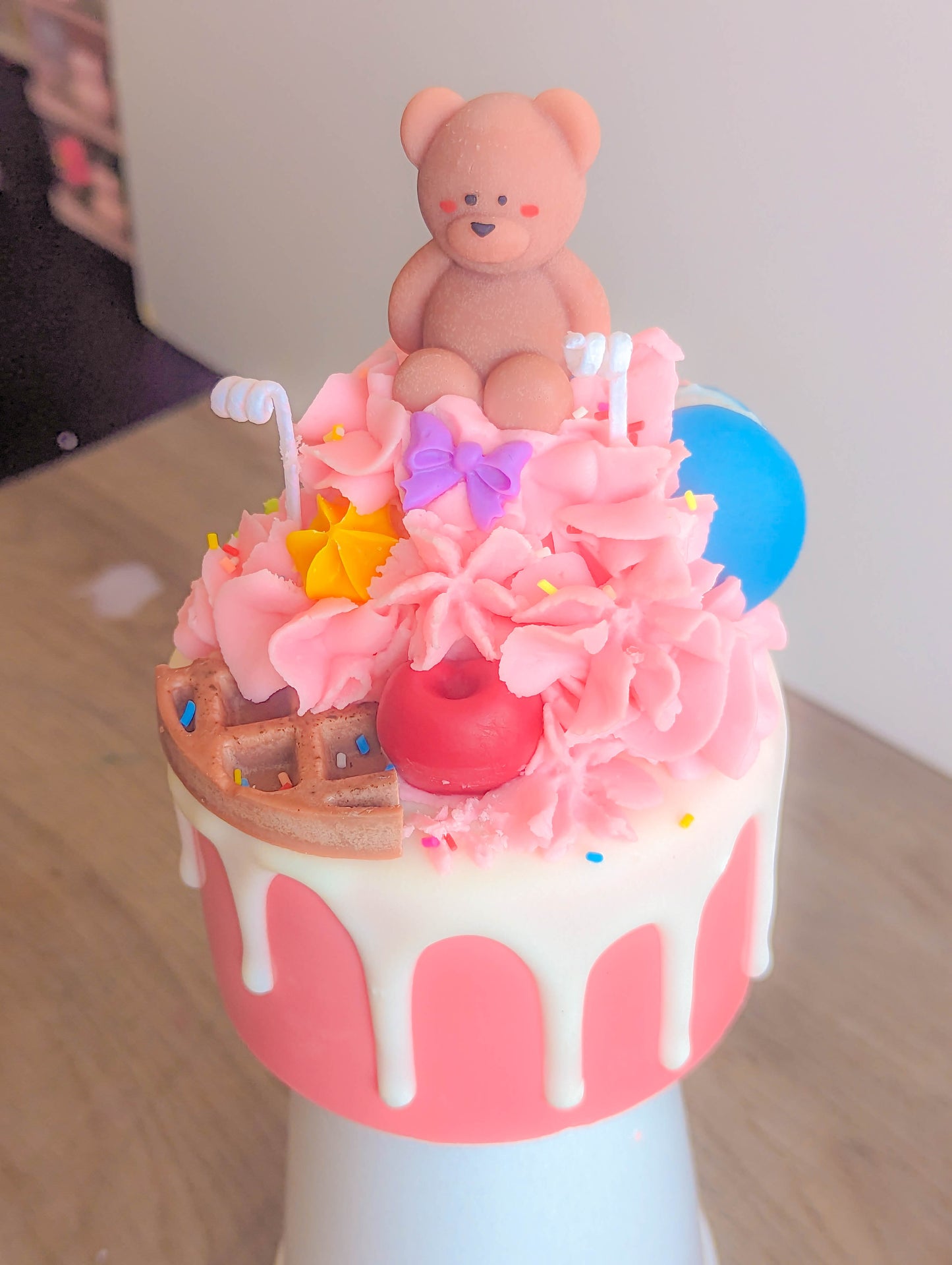 Cute Vanilla Teddy bear Whipped Cake Candle