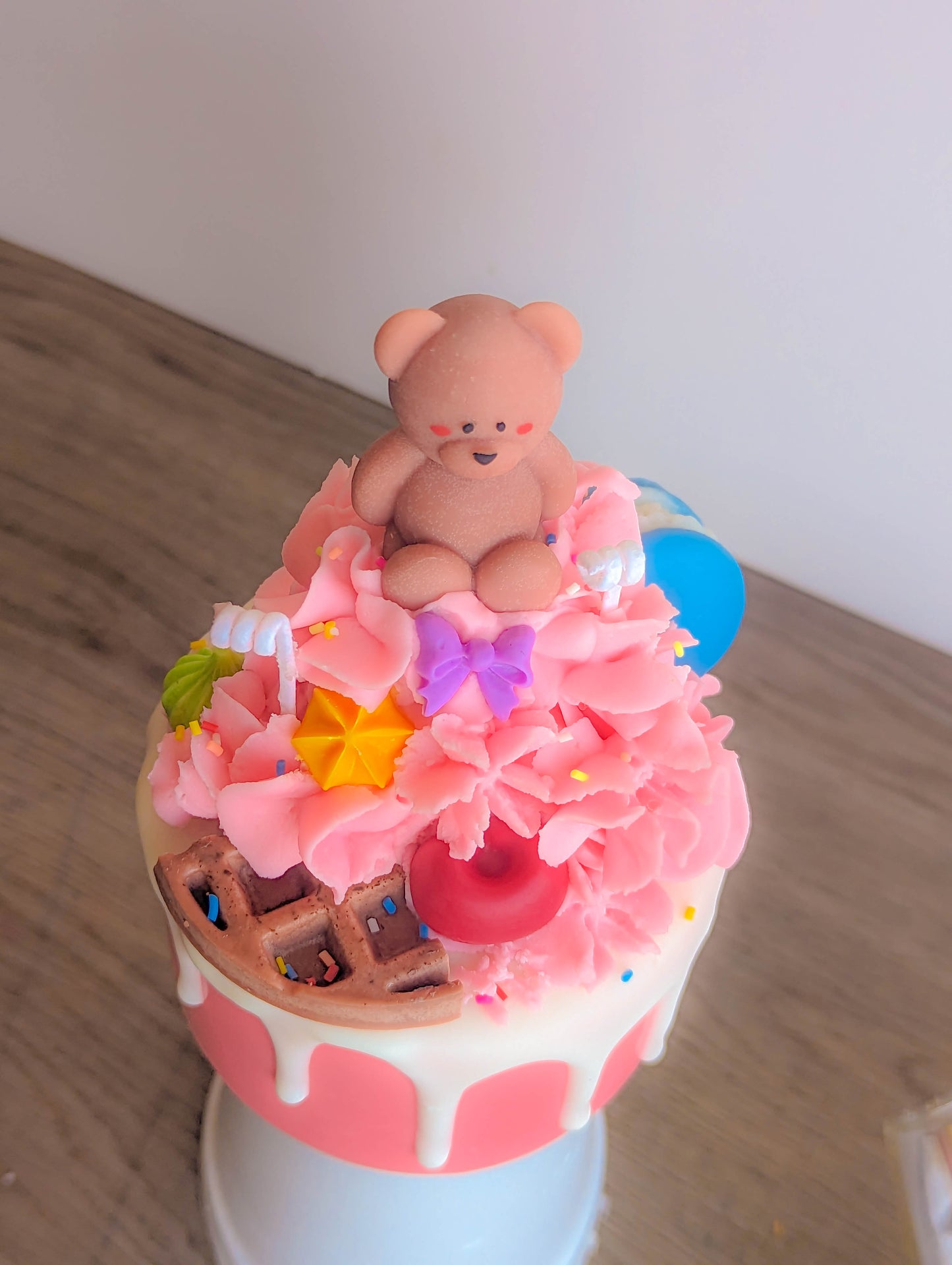 Cute Vanilla Teddy bear Whipped Cake Candle